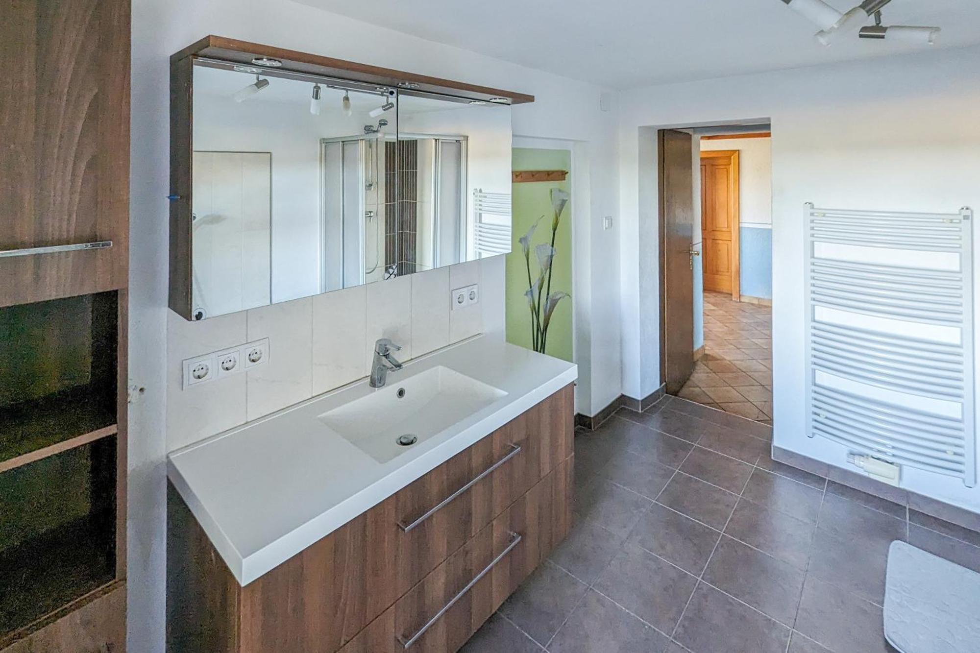 Private Farmhouse Escape - Ideal For Up To 8 Guests Seeham Екстер'єр фото
