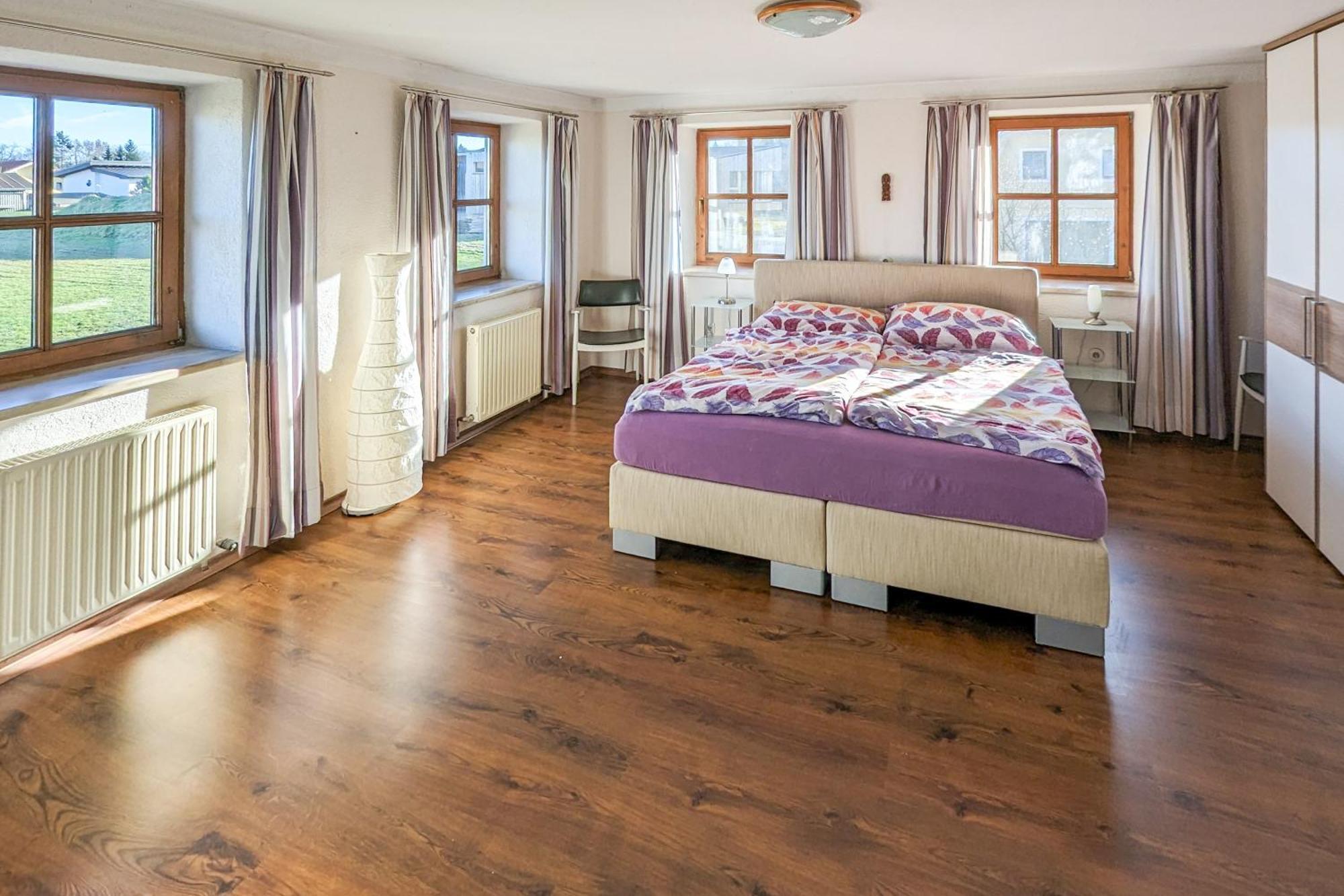 Private Farmhouse Escape - Ideal For Up To 8 Guests Seeham Екстер'єр фото